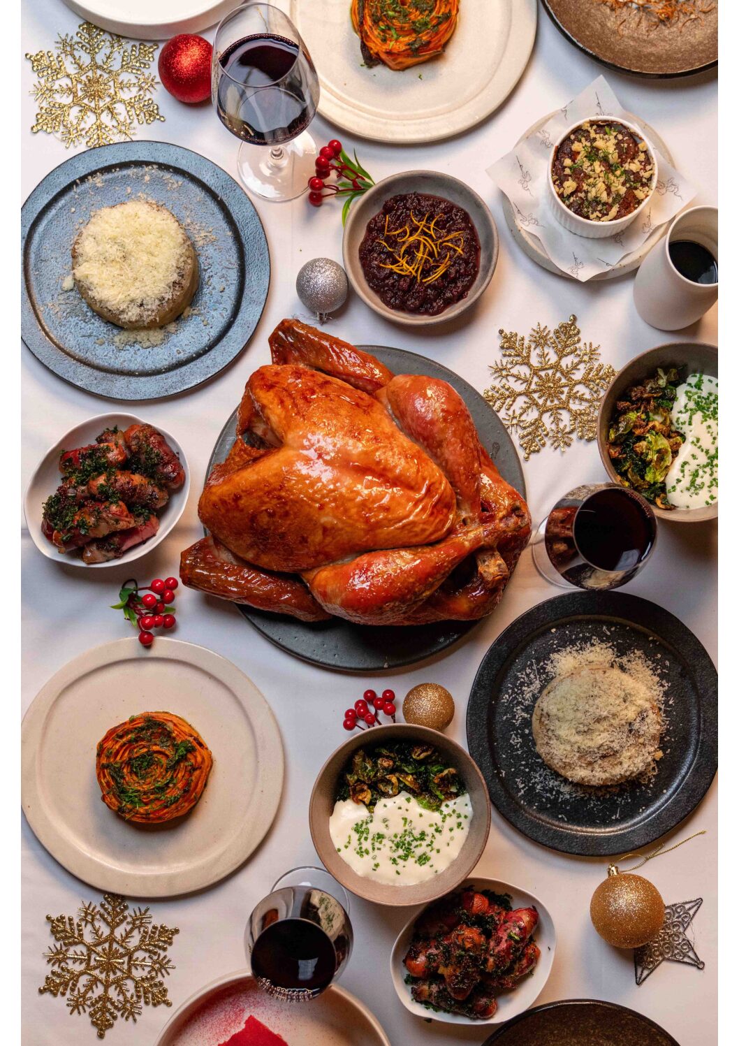 LOWE's Festive Dinner at Home